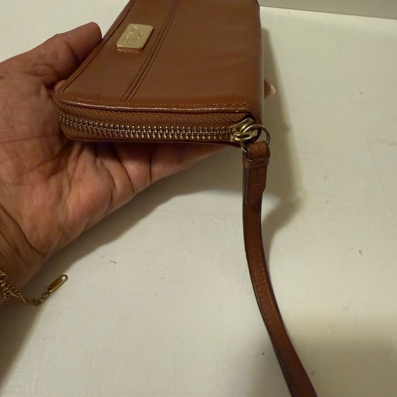 Cole Haan Tan Leather Wallet with Sleek Design - Picture 7 of 14